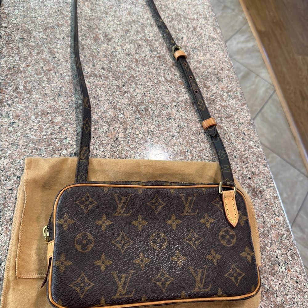 Louis Vuitton Marly Bandouliere